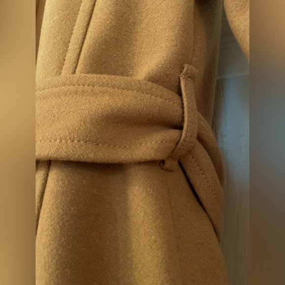 XS, The Babaton Connor Coat, Italian Wool, from Aritzia, classic camel colour - Picture 10 of 11
